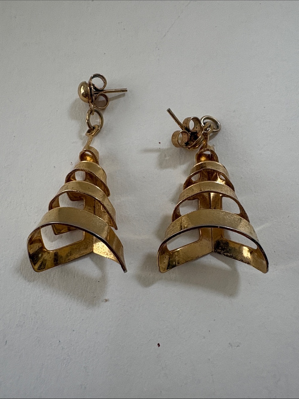 Vintage Long Dangly Pierced Earrings: Gold Tone gold Drop Dangle